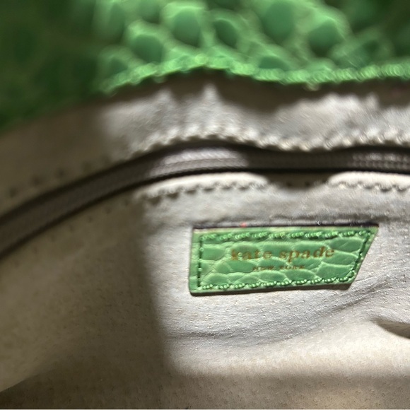 Kate Spade Elegant Green Crocodile-Embossed Clutch Purse - Picture 11 of 11
